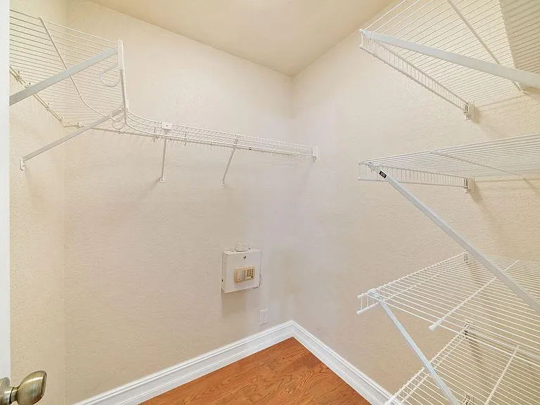 10215 Tiger Bay — Photo 21
