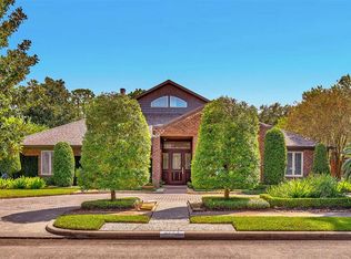 5223 Loch Lomond Dr, Houston, TX 77096