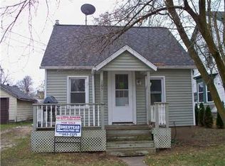 105 W Shepherd St, Charlotte, MI