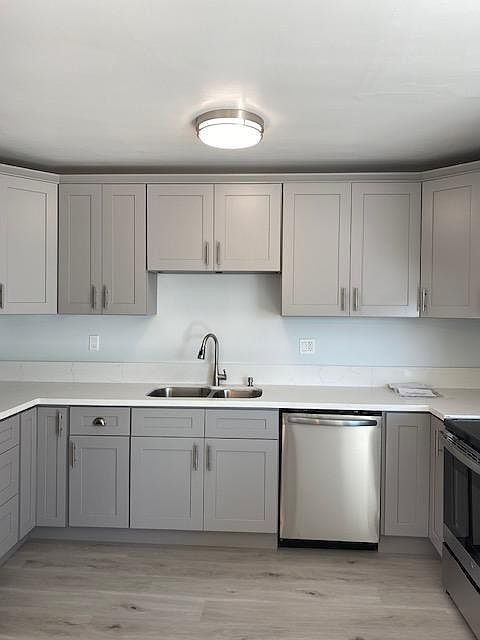NEW LARGE Kitchen with NEW Stainless-Steel Appliances