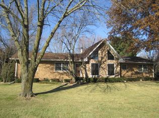 1635 N 2504th Rd, Ottawa, IL 61350