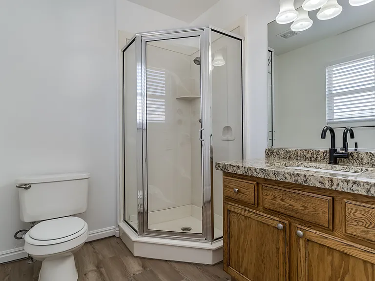 2519 S 1400 W — Photo 16
