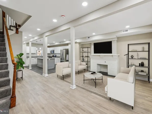 836 N Woodington Rd, Baltimore, MD 21229