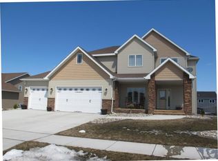 2364 43rd Ave S, Grand Forks, ND 58201