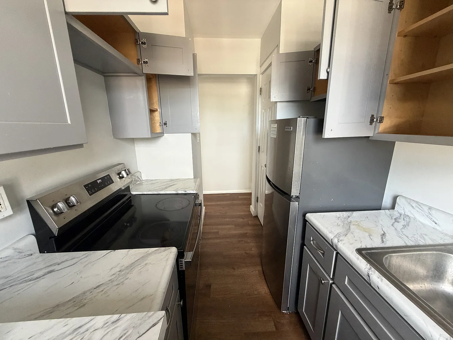 931 Jackson Street - 3 — Photo 2