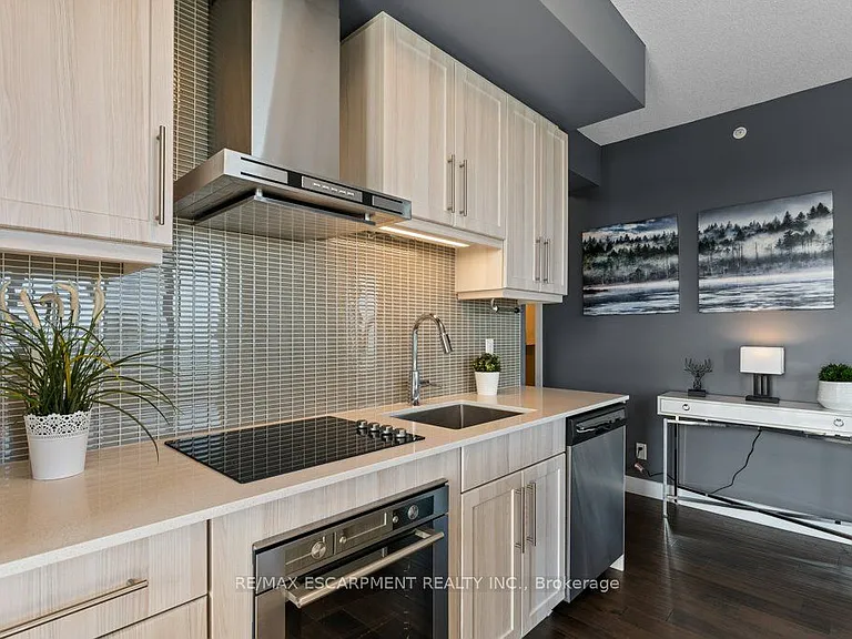2087 Fairview St #1304 — Photo 20