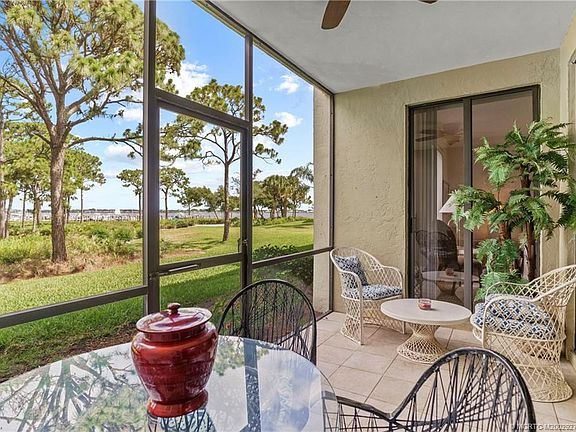 4th image of 2510 NW Seagrass Dr #5B