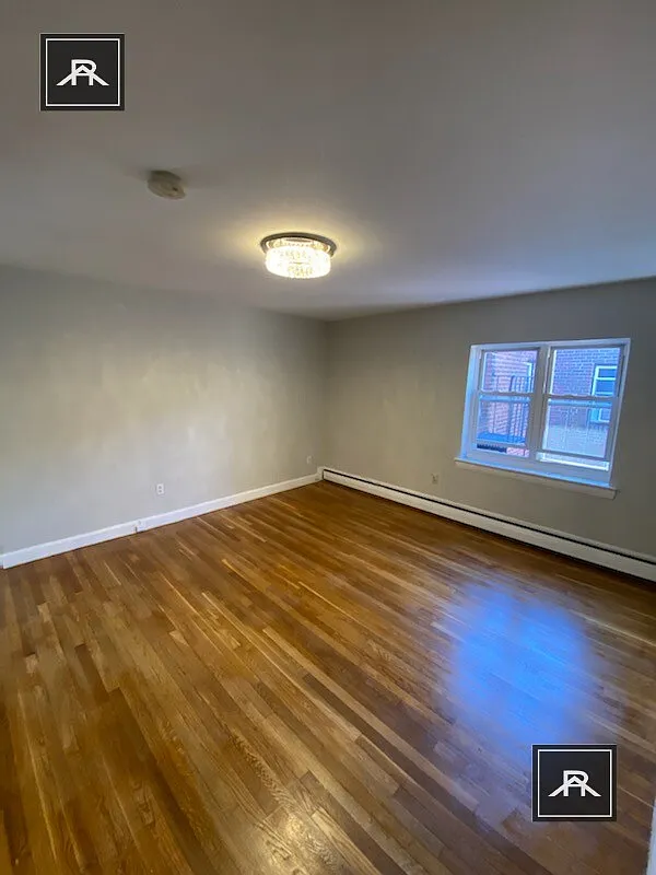 2 bed, 1.0 bath, $3,100 — Photo 3