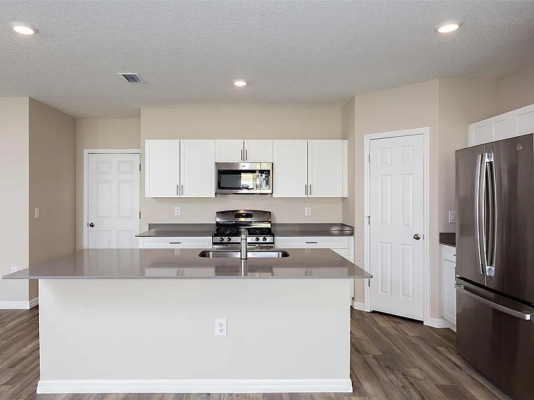 14886 Summer Branch Dr — Photo 2