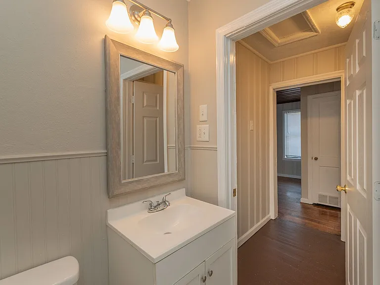 1110 Murphy St — Photo 19