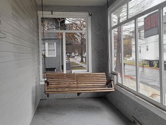 4th image of 7110 Sycamore St