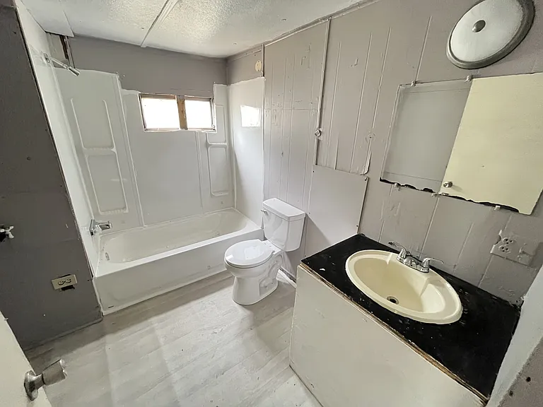 6020 Edmund Hwy #13 — Photo 9