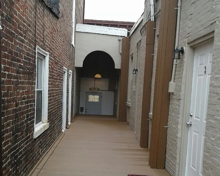 Entrance Deck