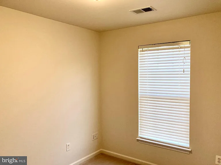2985 Huntington Grove Sq — Photo 15