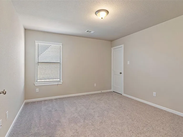 4207 Maple Glen Dr — Photo 22