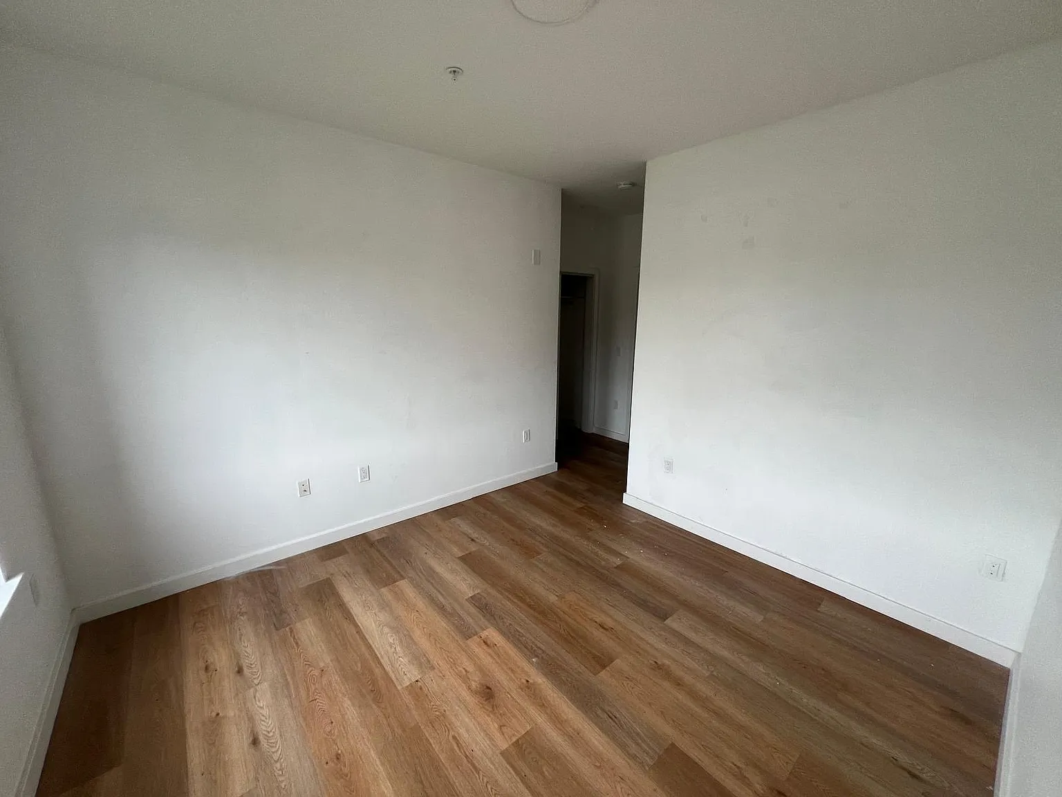 2 bed, 952 sqft, $2,595 — Photo 4