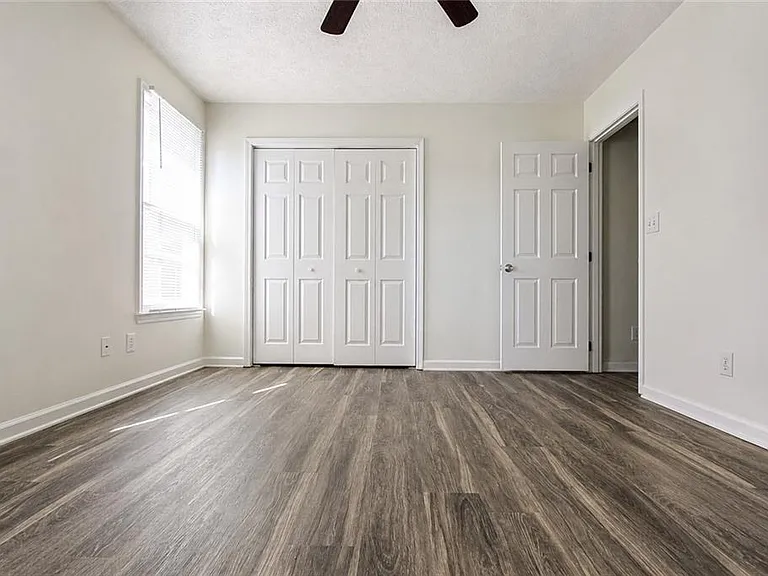 818 Springlake Rd — Photo 21