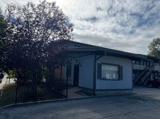 1025 S 5th St #14, Springfield, IL 62703