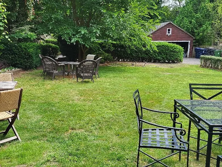347 Walmer Rd #STUDIO — Photo 11