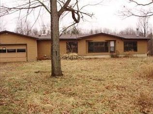 12890 Manning Lake Rd, Delton, MI 49046