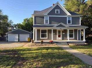 508 E 1st St, Abilene, KS 67410