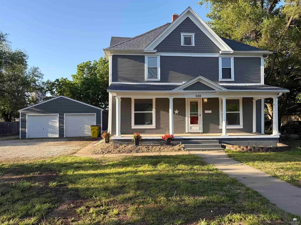 508 E 1st St, Abilene, KS 67410
