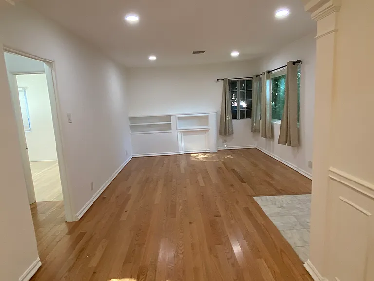 2710 Stoner Ave — Photo 31