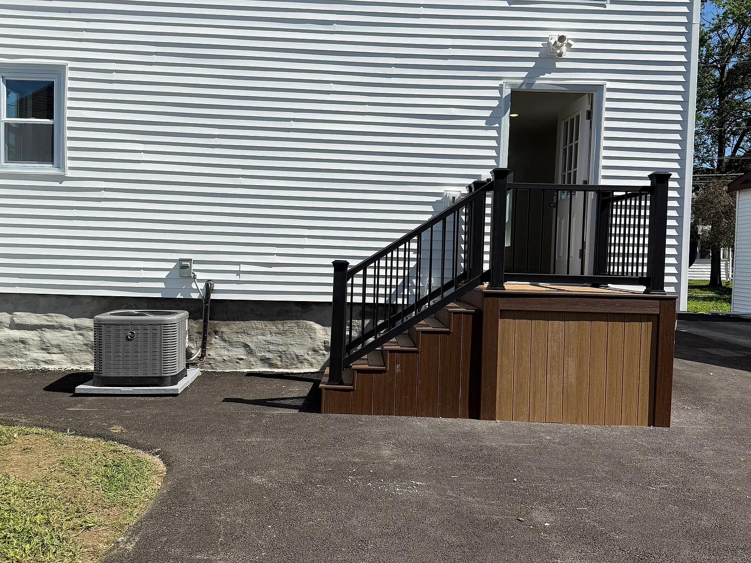 114 North St — Photo 3