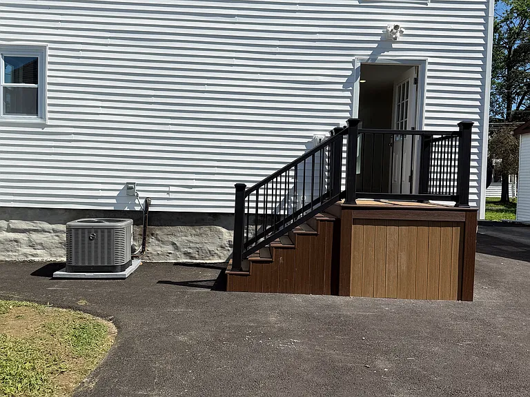 114 North St — Photo 3