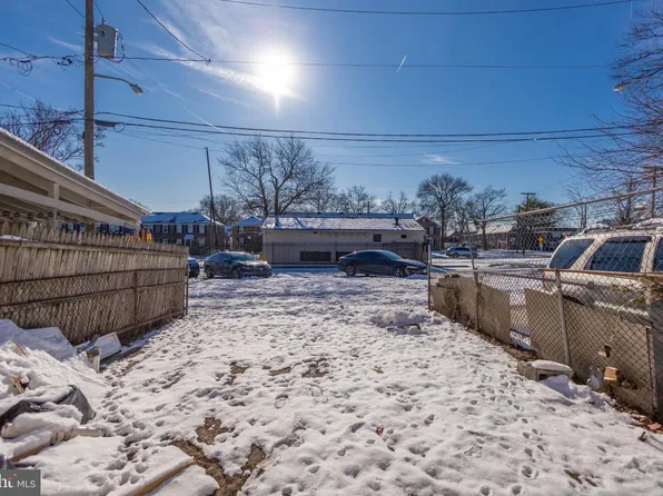 808 Morgan St, Camden, NJ 08104