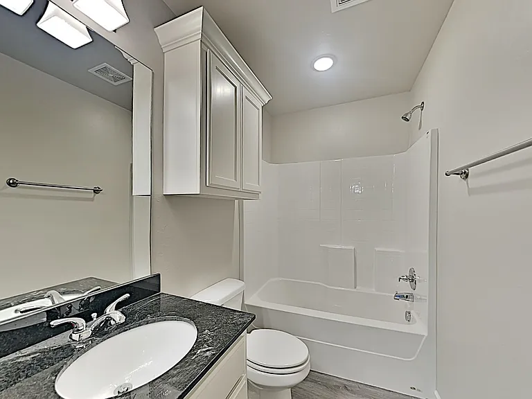 11205 Howard Dr — Photo 12