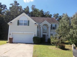 3804 Tutbury Dr, Jamestown, NC 27282
