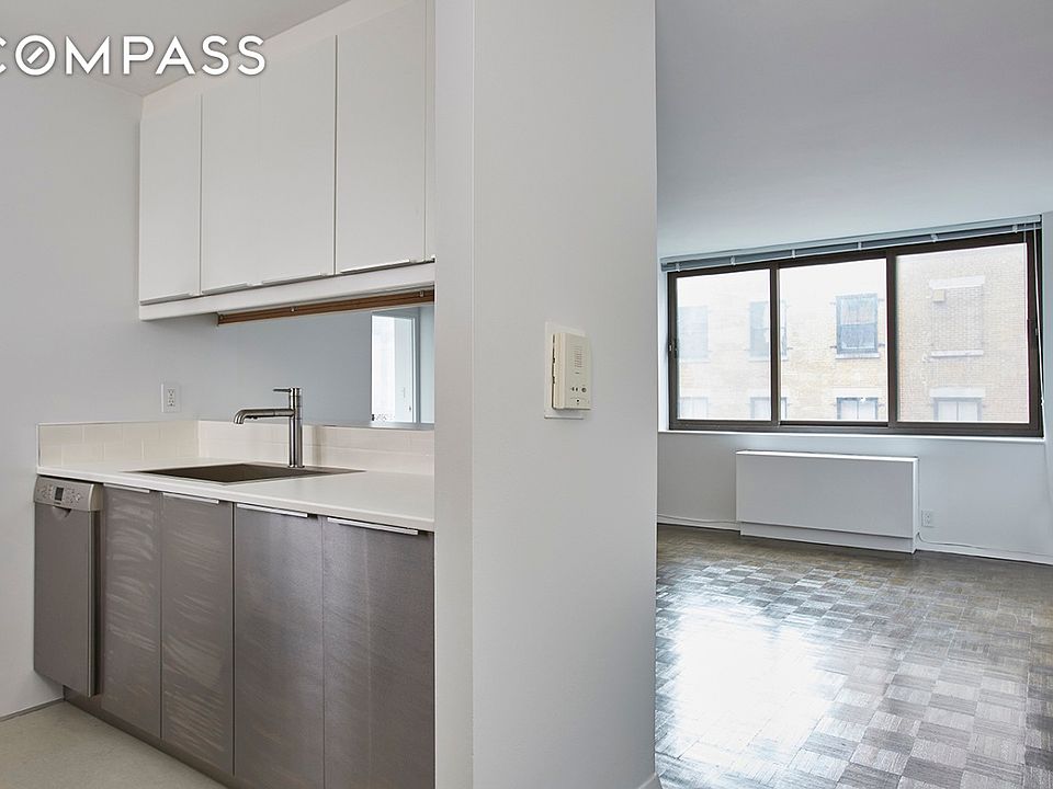 2nd image of 376 Broadway APT 6B