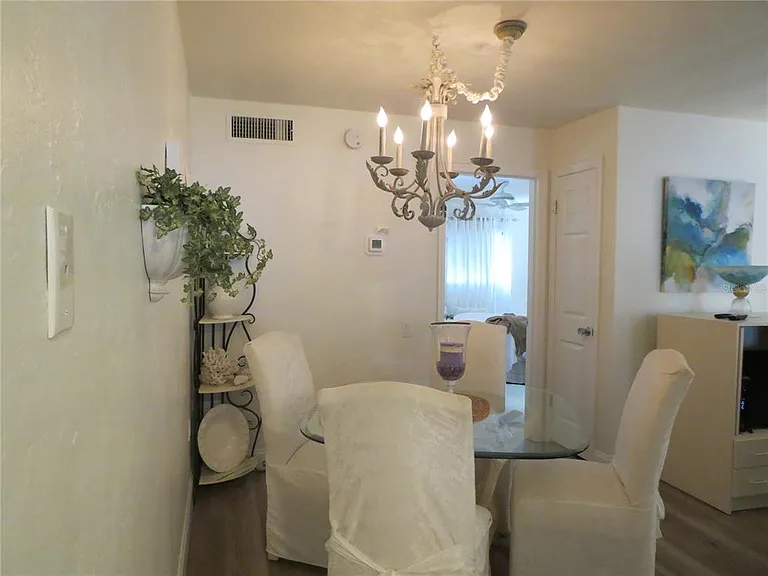 615 S Palm Ave #4 — Photo 7