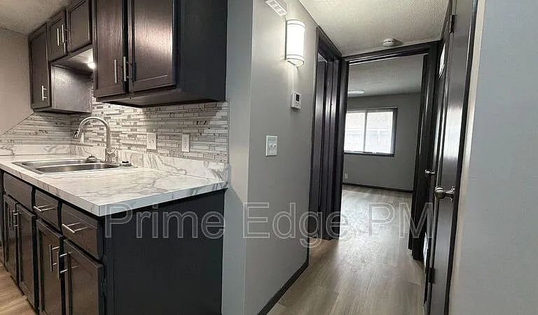 4520 Calvert St #6 — Photo 11