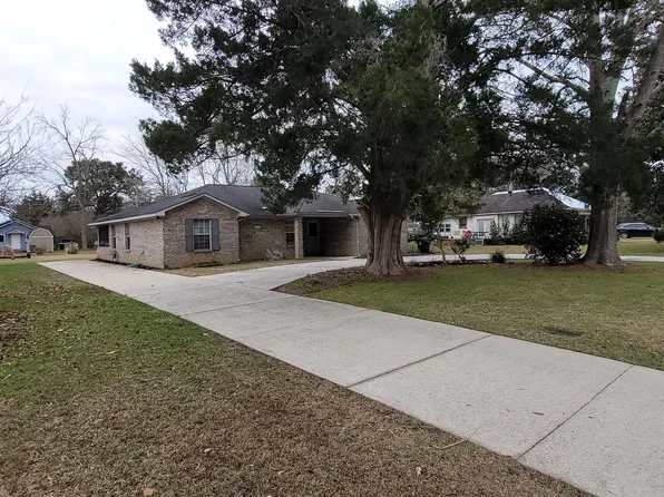 18689 Florida St, Robertsdale, AL 36567