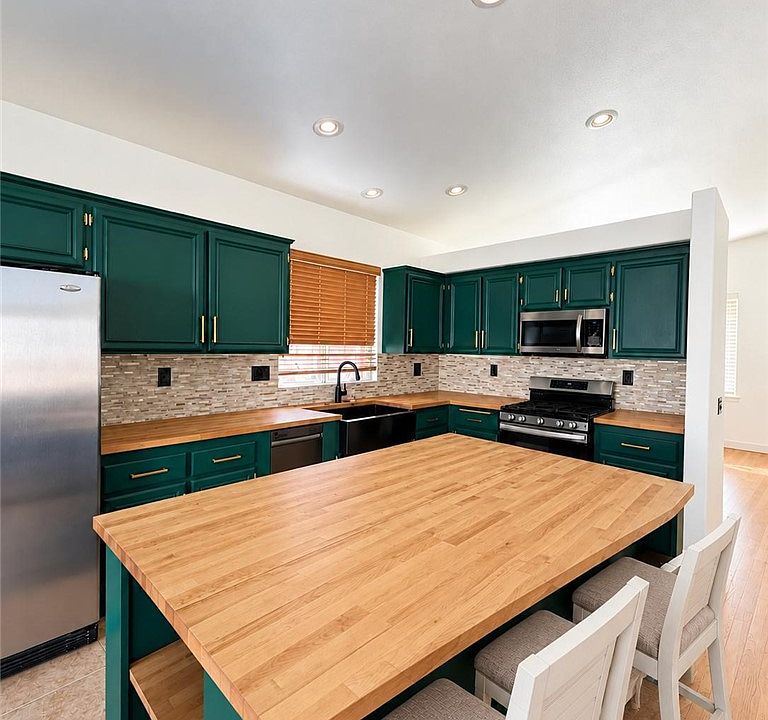 1st image of 22686 Hannah Ct