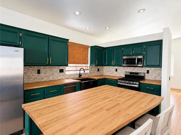 22686 Hannah Ct, Corona, CA 92883