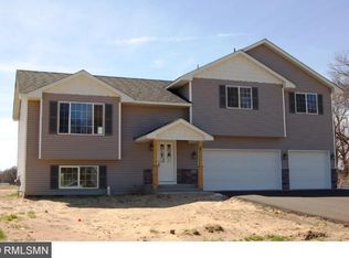 913 18th Ave, Cambridge, MN 55008