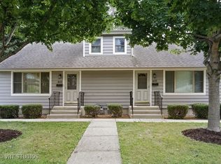 603 W Chicago St, Elgin, IL 60123