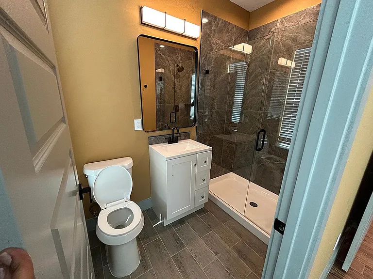 4534 N Shore Dr — Photo 6