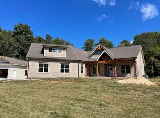 800 Davis Ln, Lenoir City, TN 37771