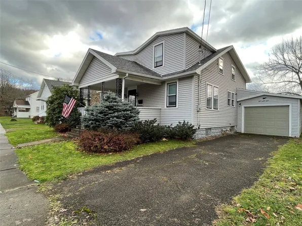 164 Hawthorne St, Vestal, NY 13850