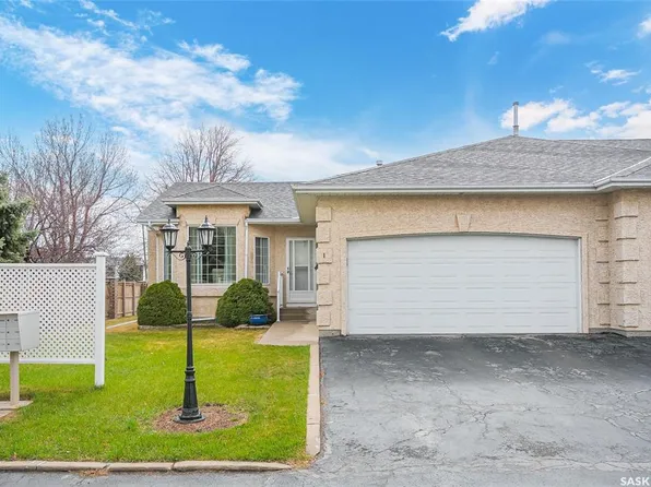 UNIT 1-135 Pinehouse DRIVE, Saskatoon, SK S7K 5W1