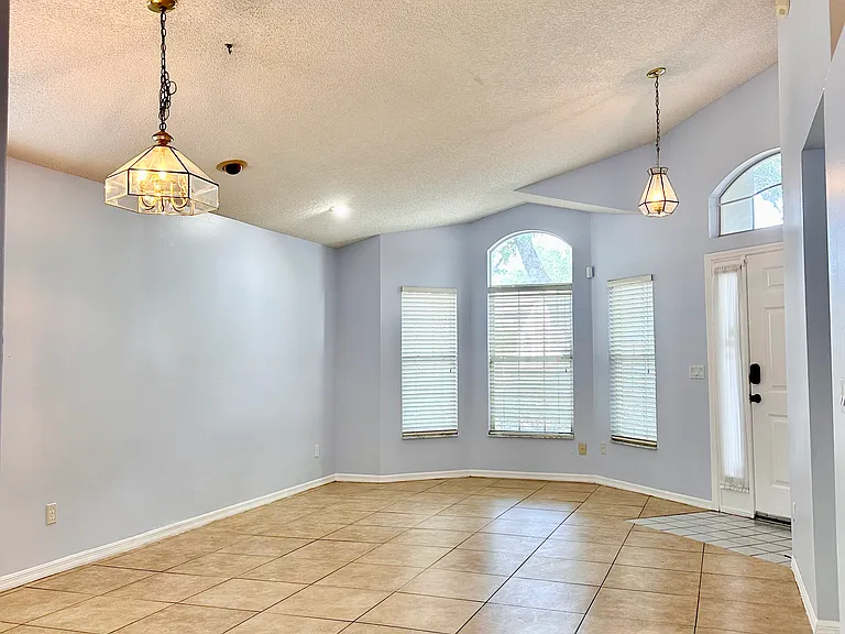 8214 Woodsworth Dr — Photo 5