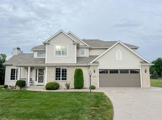 3501 Torch Lake Dr, Fort Wayne, IN 46804