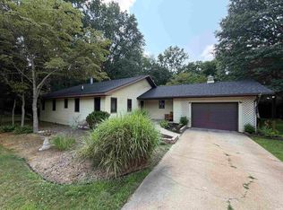 51565 Maplewood Dr, Elkhart, IN 46514