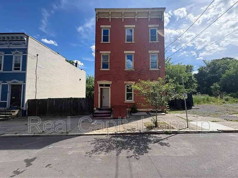 44 Alexander St #1 — Photo 19