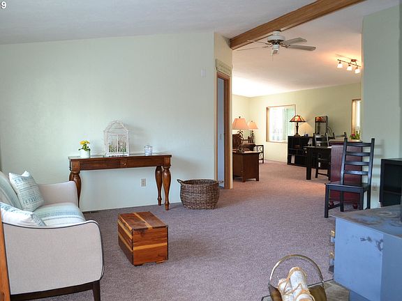 2nd image of 507 NE 99th St Unit 40
