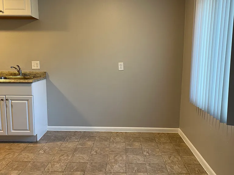 Westminster Park Plaza Apartment Homes 2780 — Photo 10